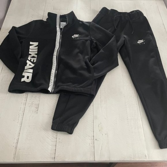 Nike Air Tracksuit Juniors - Black - Picture 3 of 10
